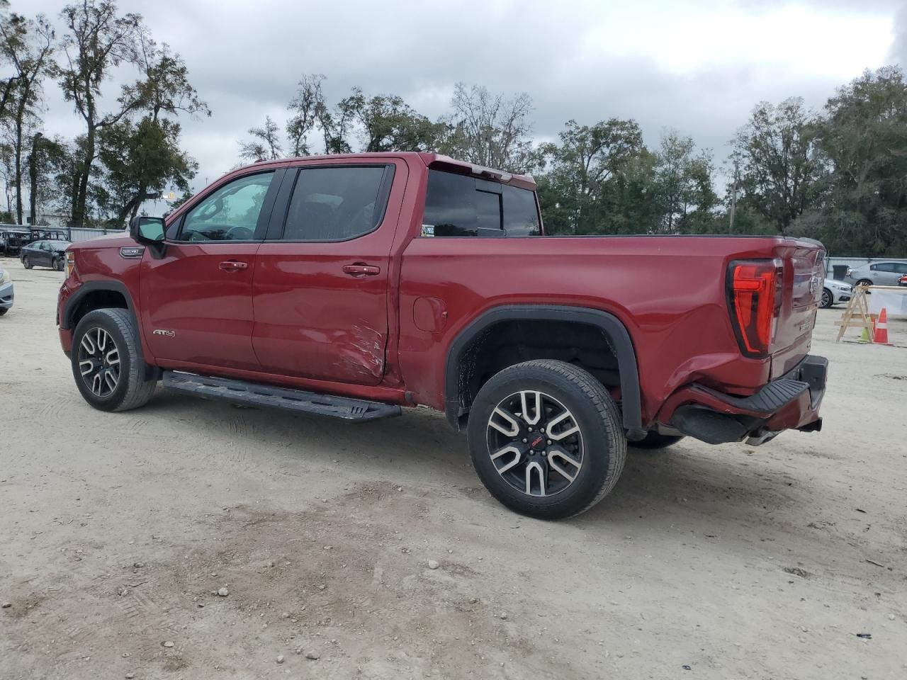 2019 GMC Sierra - Image 2