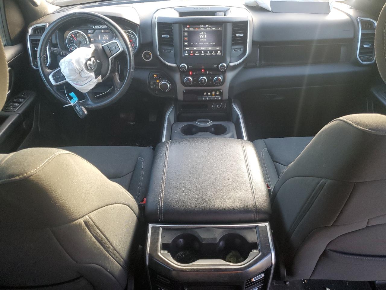 2021 RAM 1500 - Image 8