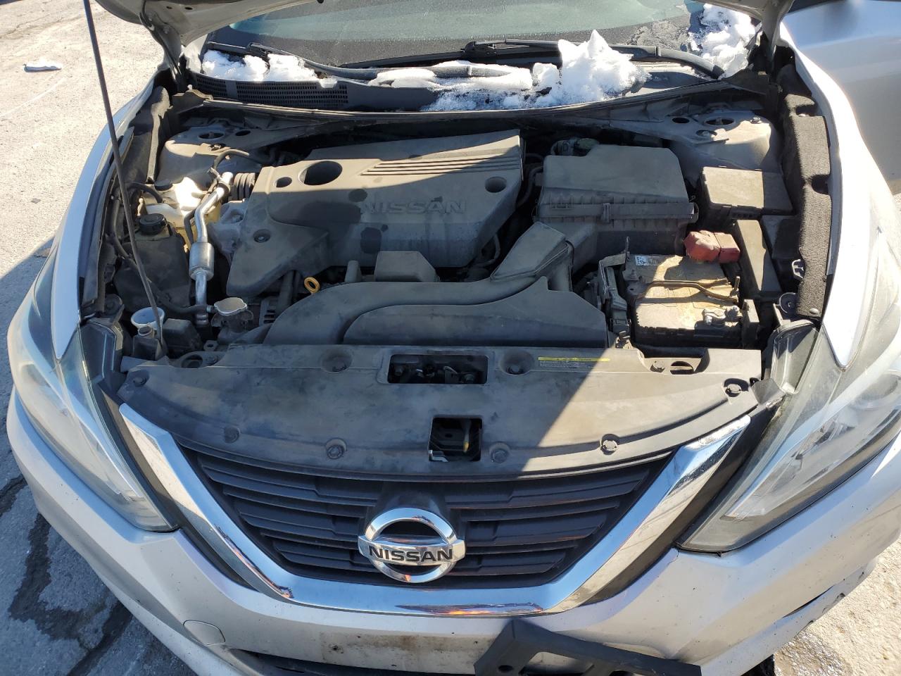 2016 Nissan Altima - Image 11