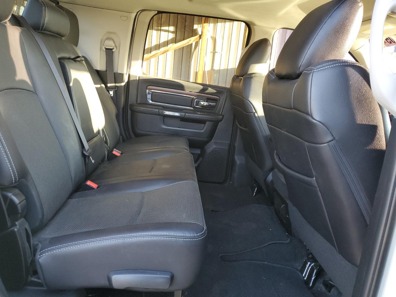 2017 RAM 2500 - Image 10