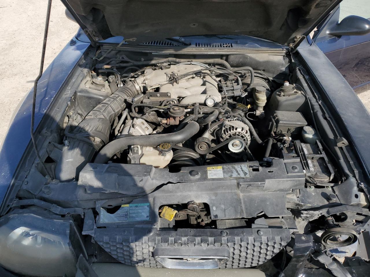 2003 Ford Mustang - Image 12