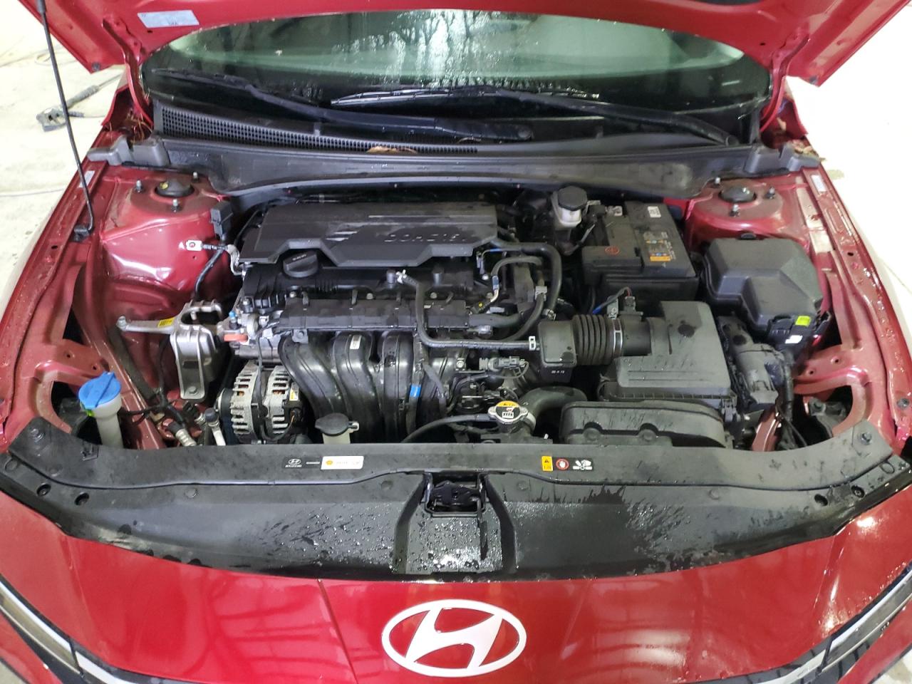 2024 Hyundai Elantra - Image 11