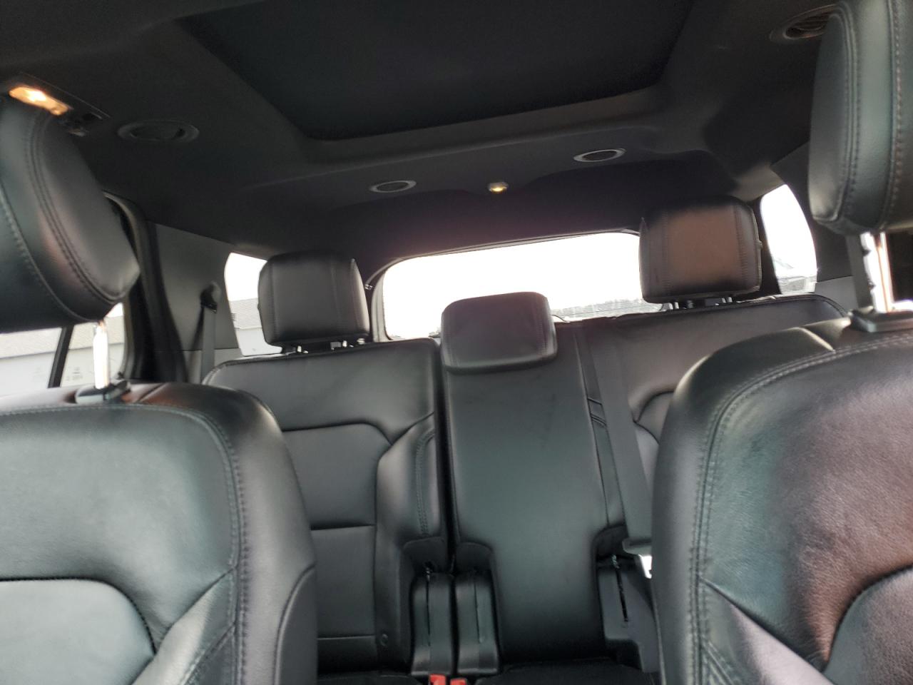2016 Ford Explorer - Image 10