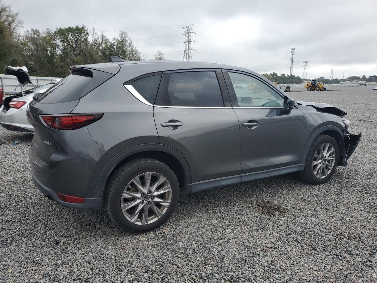 2020 Mazda CX-5 - Image 3