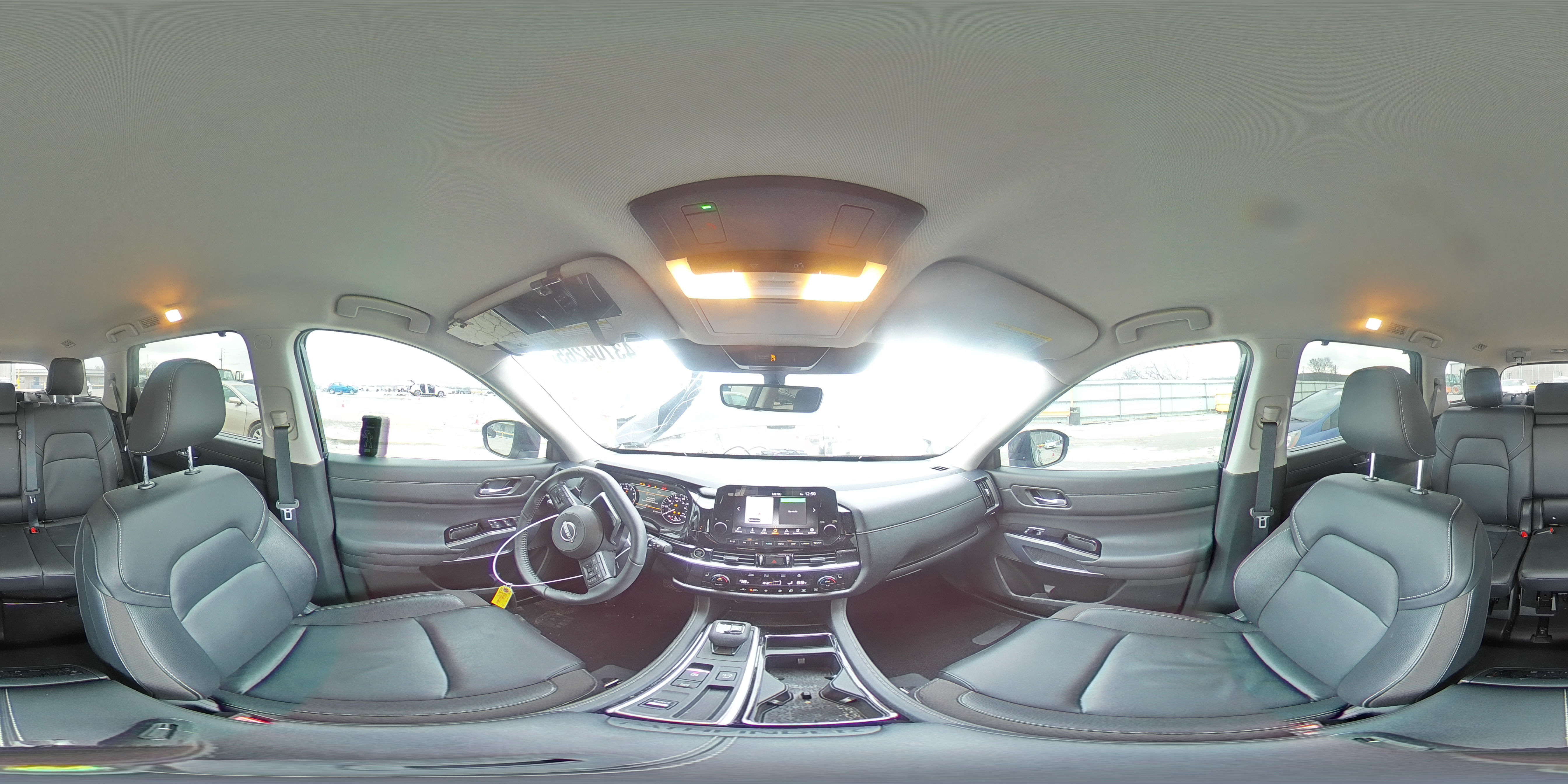 2024 Nissan Pathfinder - Image 16
