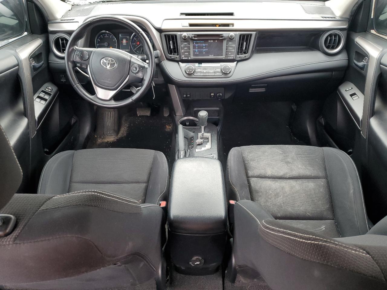 2016 Toyota RAV 4 - Image 8