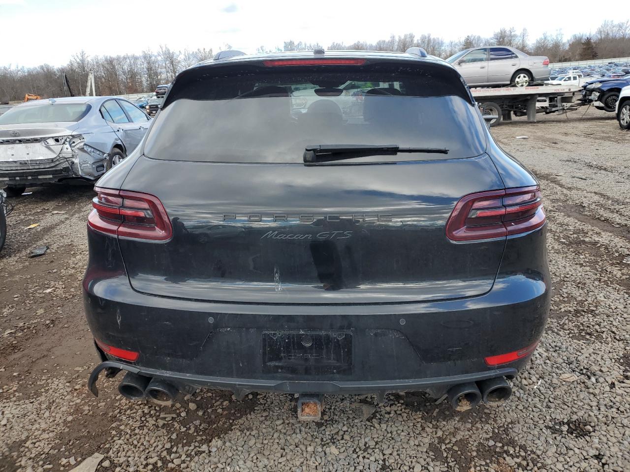 2017 Porsche Macan - Image 6