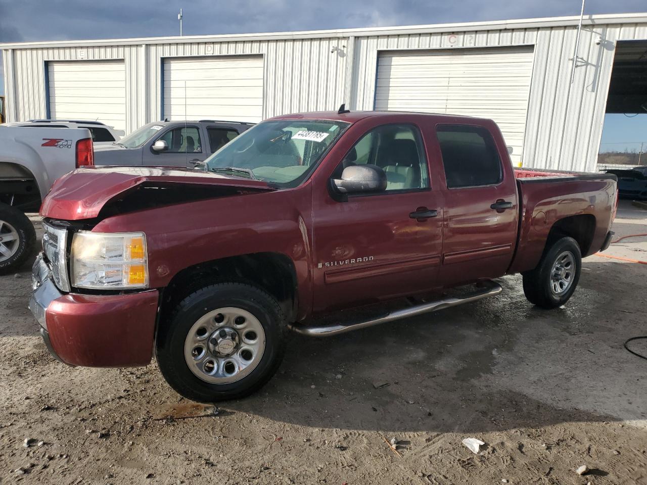2009 Chevrolet Silverado - Image 1