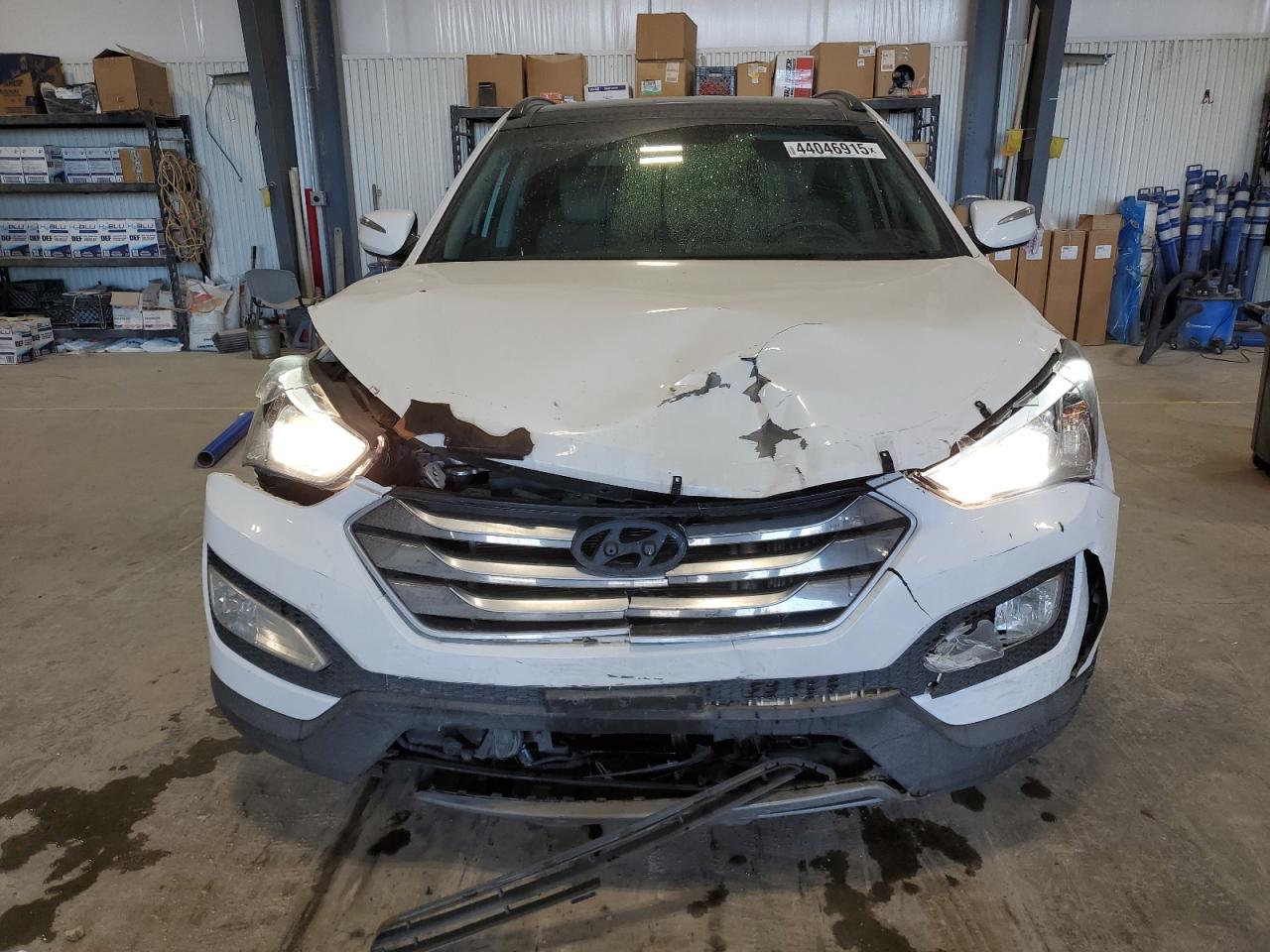 2016 Hyundai Santa Fe - Image 5
