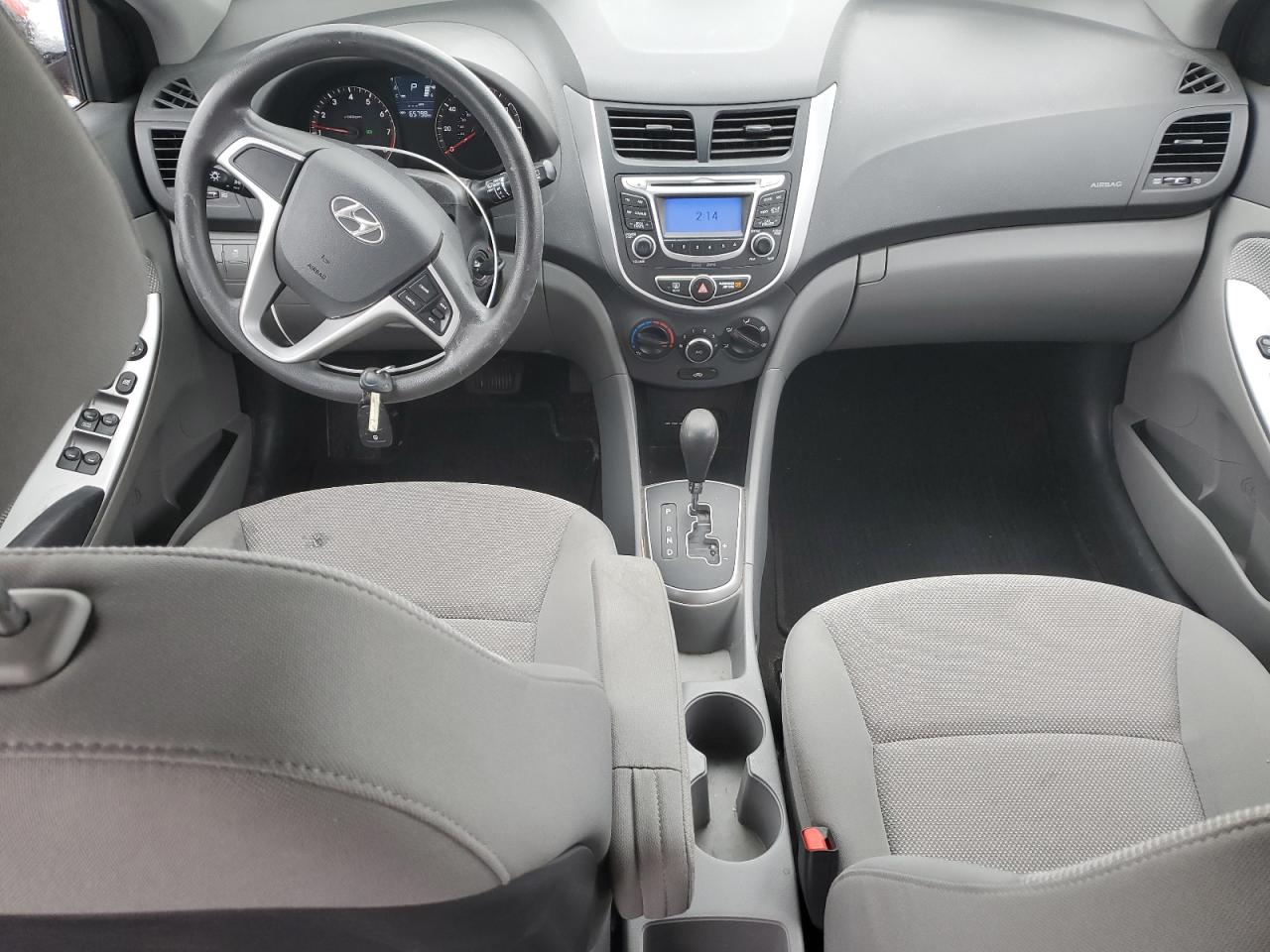 2013 Hyundai Accent - Image 8