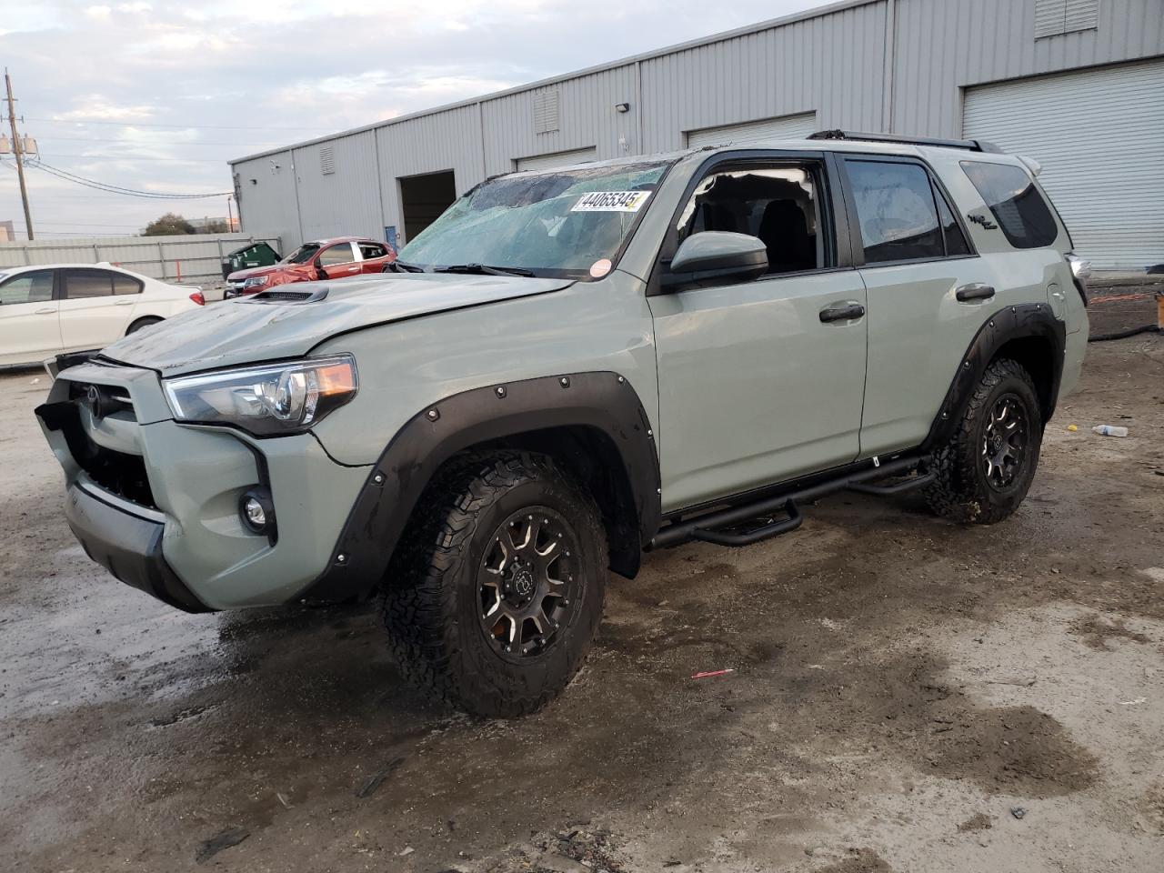 2022 Toyota 4Runner - Image 1
