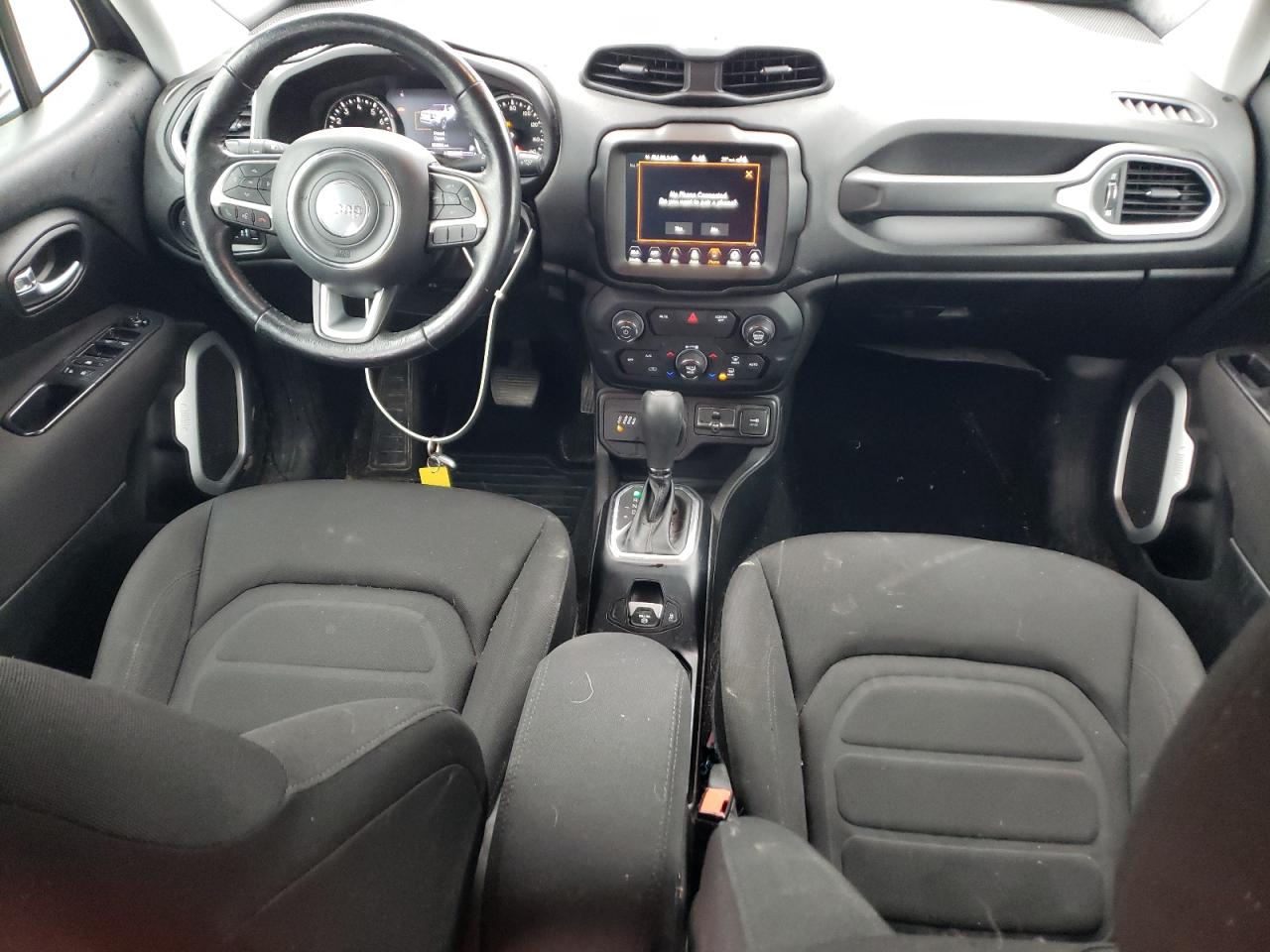 2018 Jeep Renegade - Image 8
