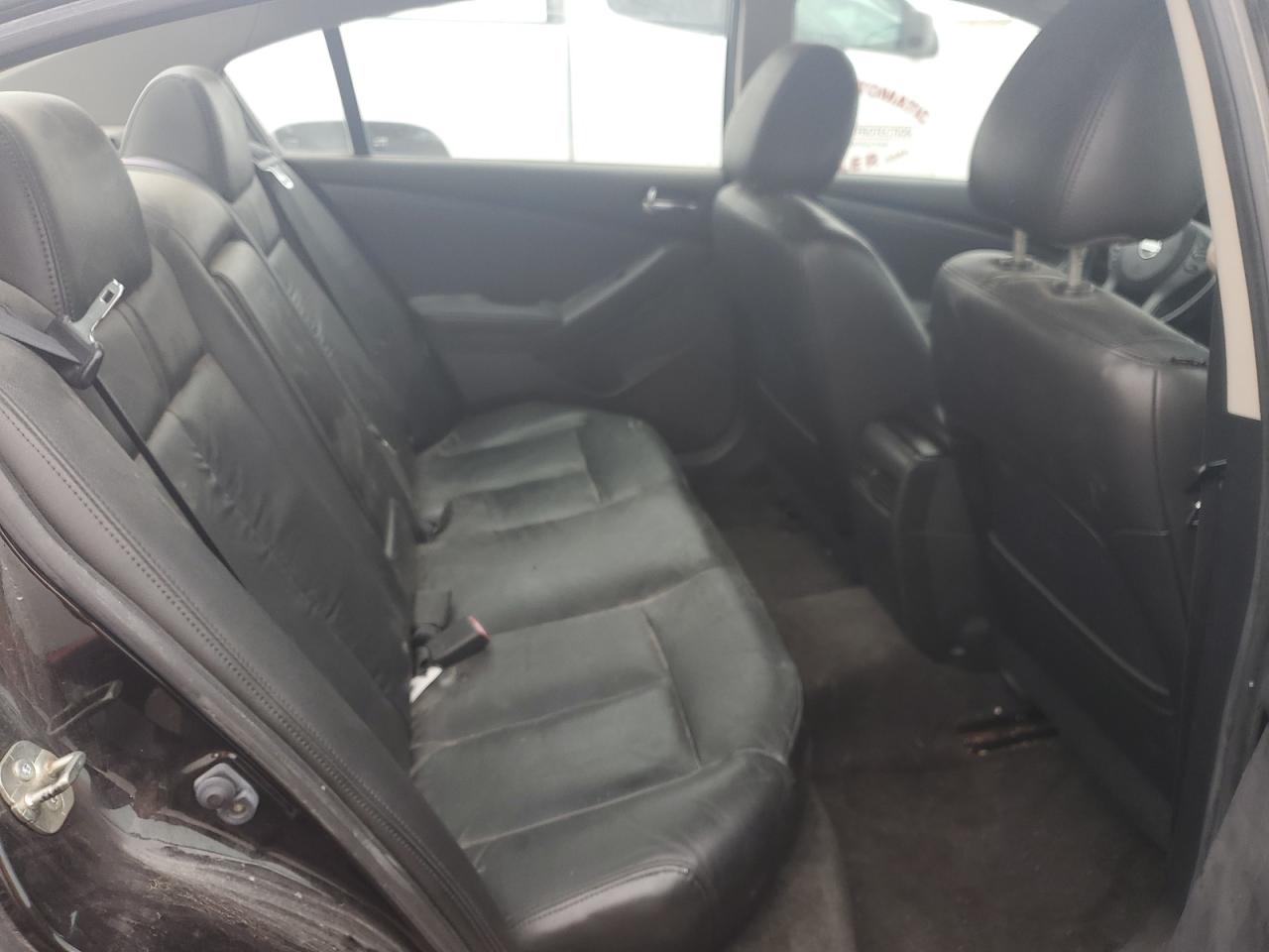 2012 Nissan Altima - Image 11