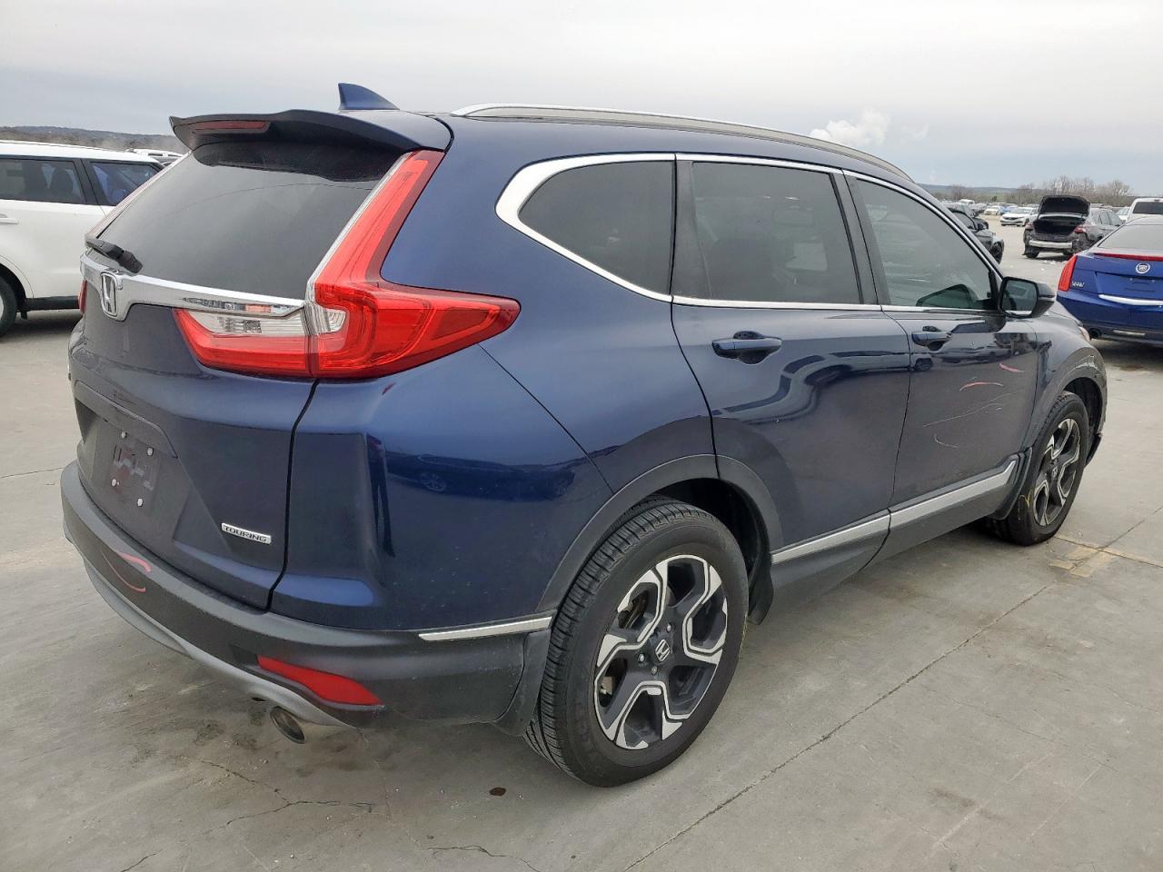 2017 Honda CR-V - Image 3