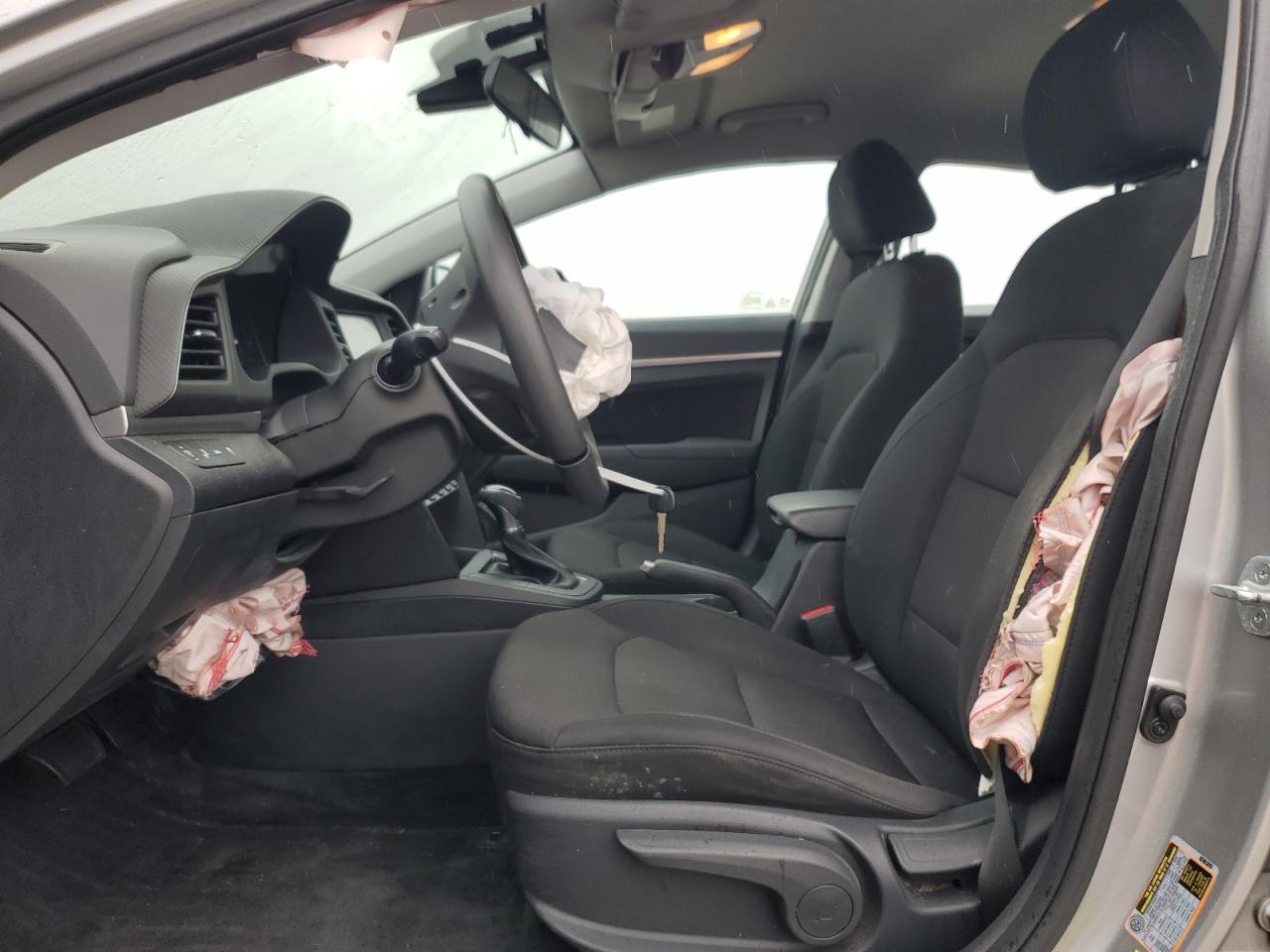 2020 Hyundai Elantra - Image 7