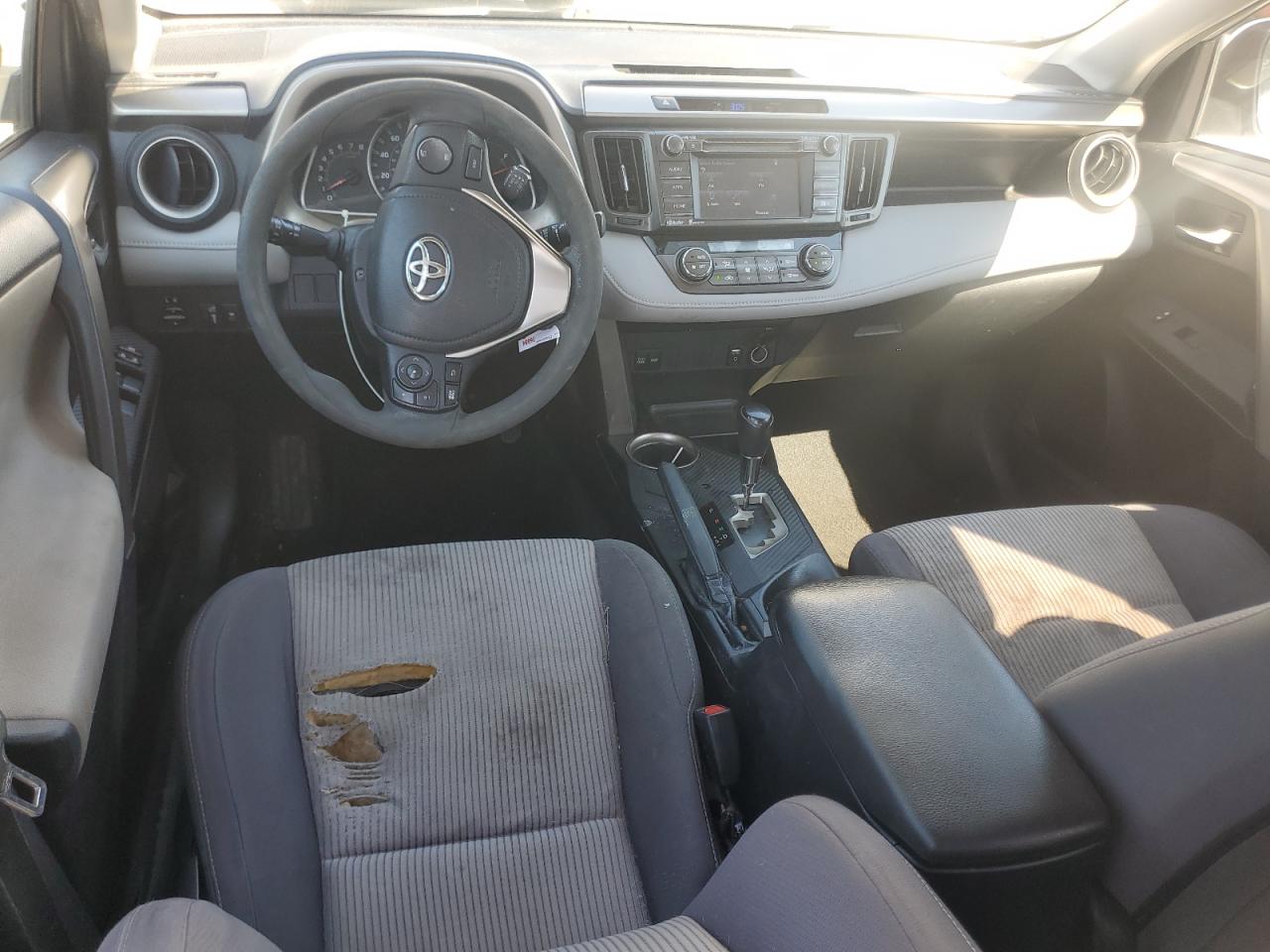 2015 Toyota RAV 4 - Image 8