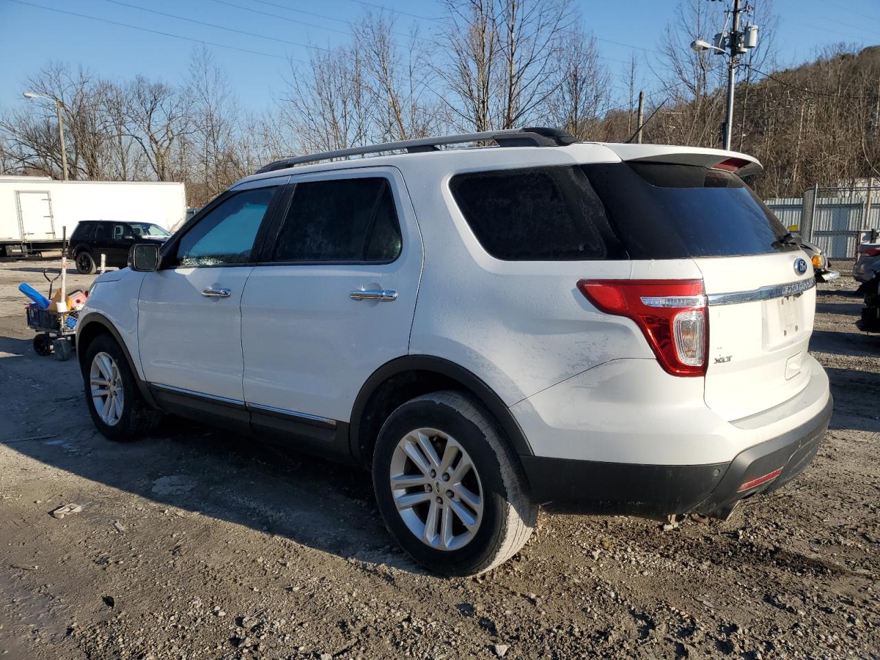 2015 Ford Explorer - Image 2