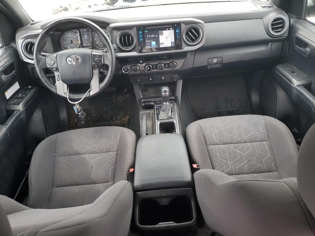 2016 Toyota Tacoma - Image 8