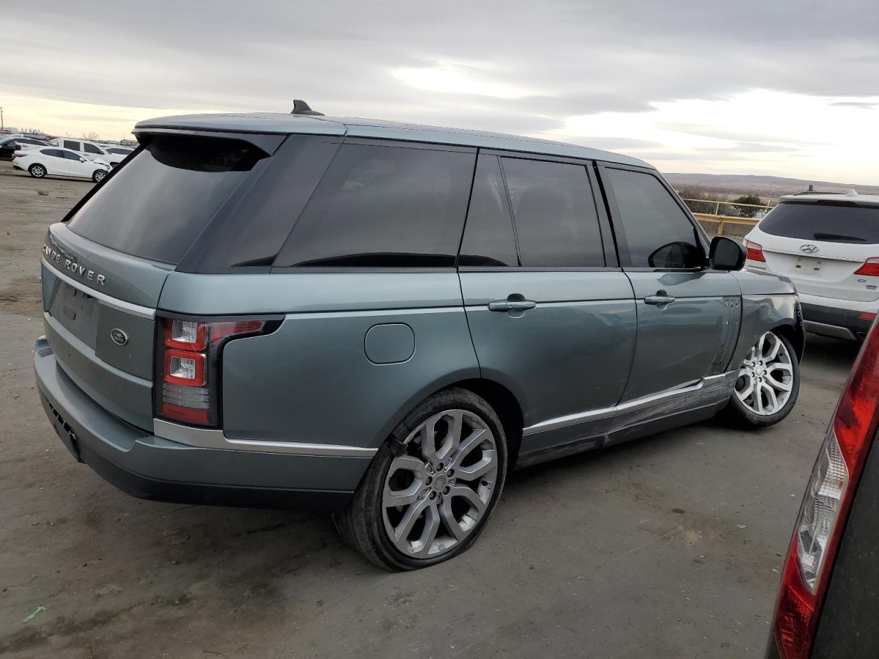 2016 Land Rover Range Rover - Image 3