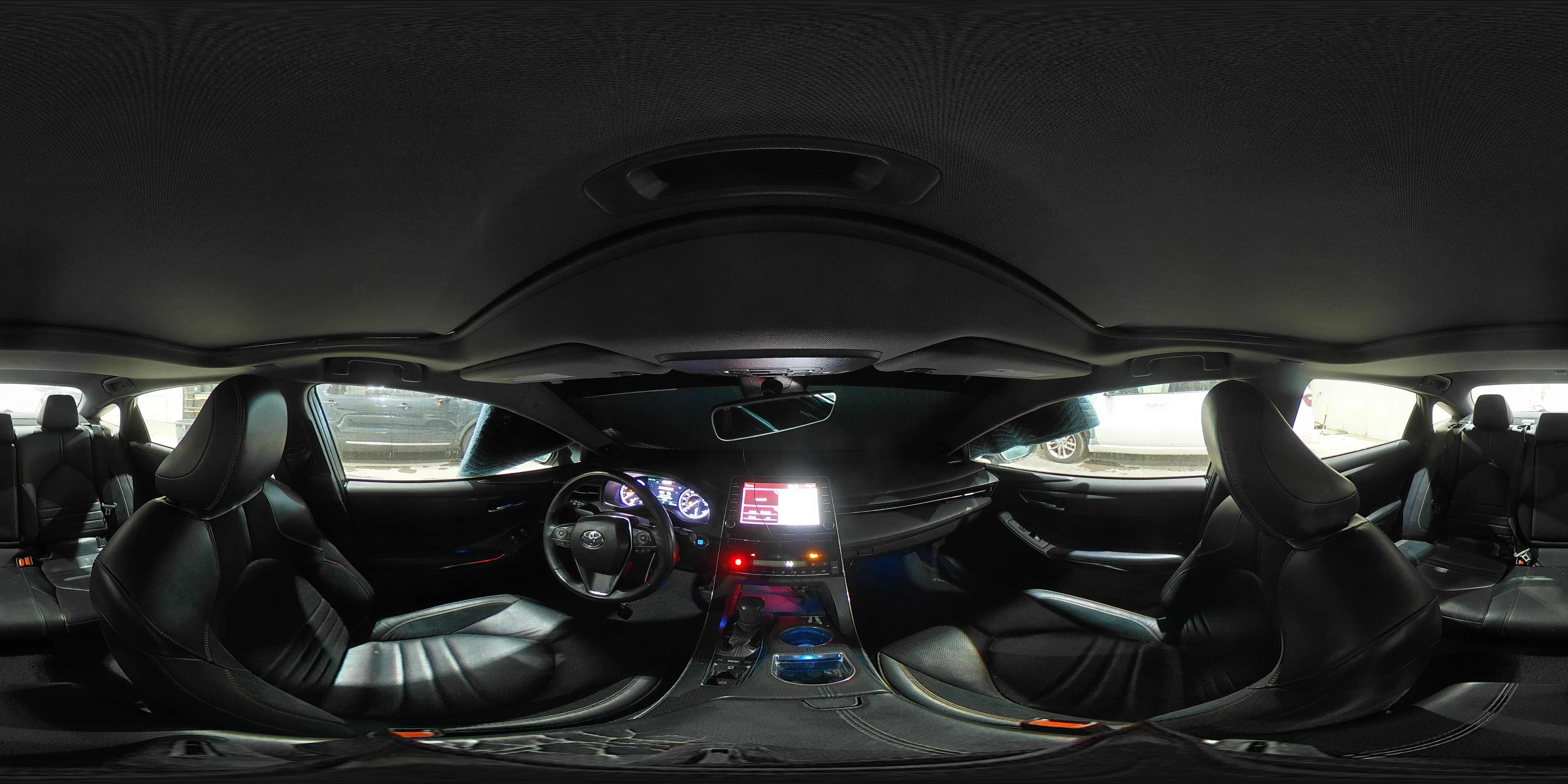 2019 Toyota Avalon - Image 13