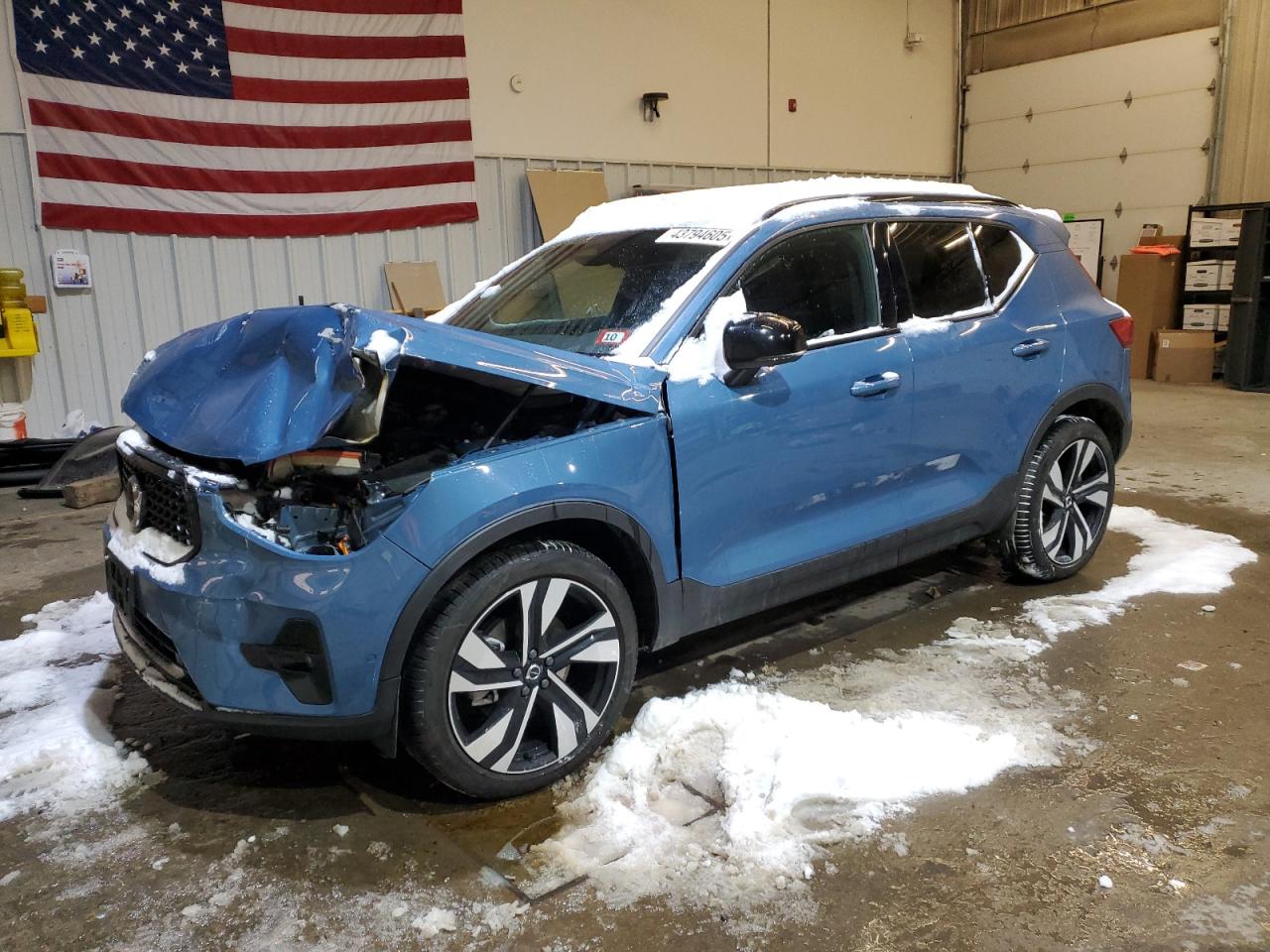 2024 Volvo Xc40 Plus en Venta en Candia, NH - Front End