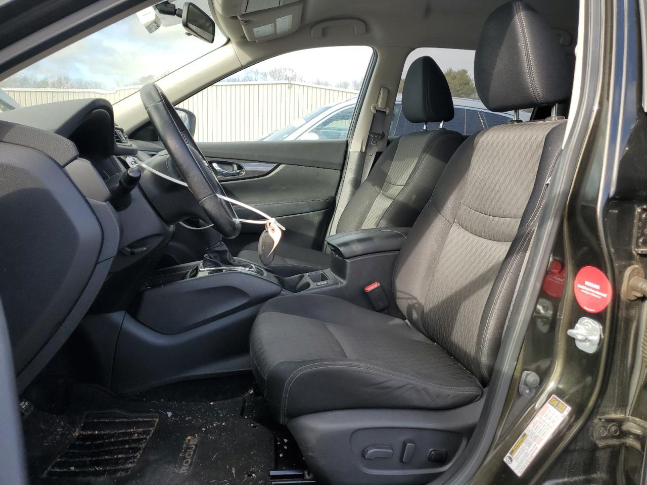 2017 Nissan Rogue - Image 7