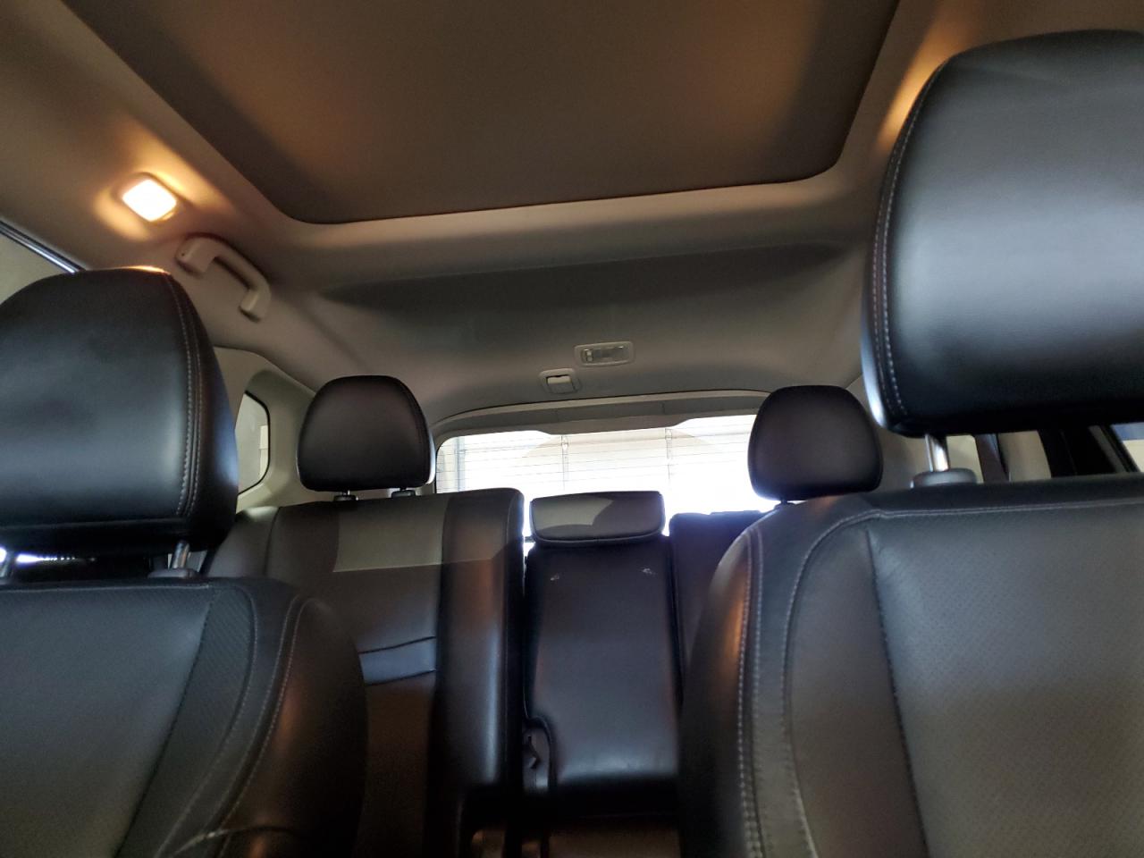 2017 Nissan Rogue - Image 10