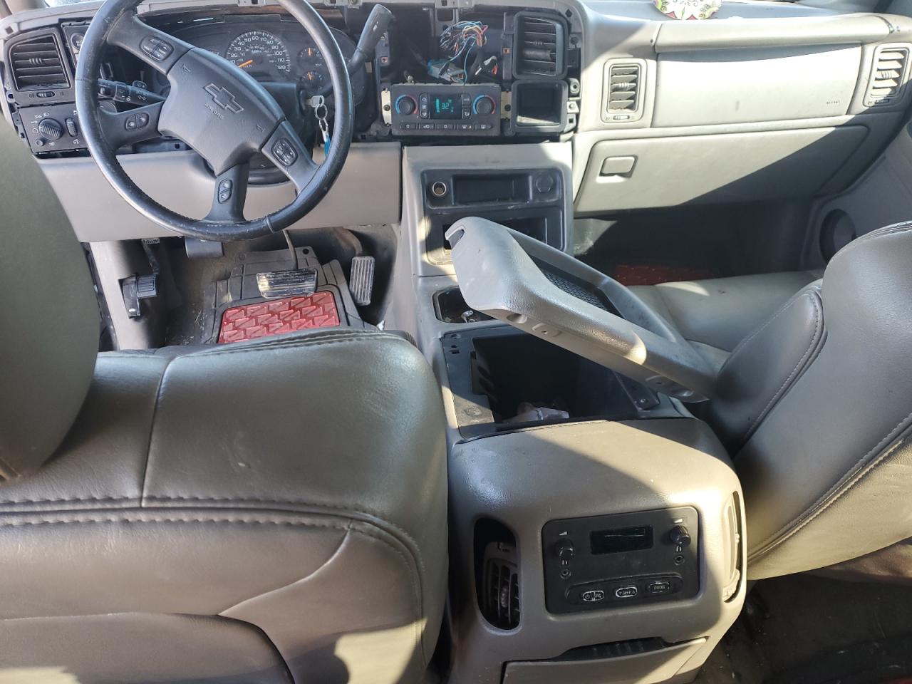 2005 Chevrolet Silverado - Image 8