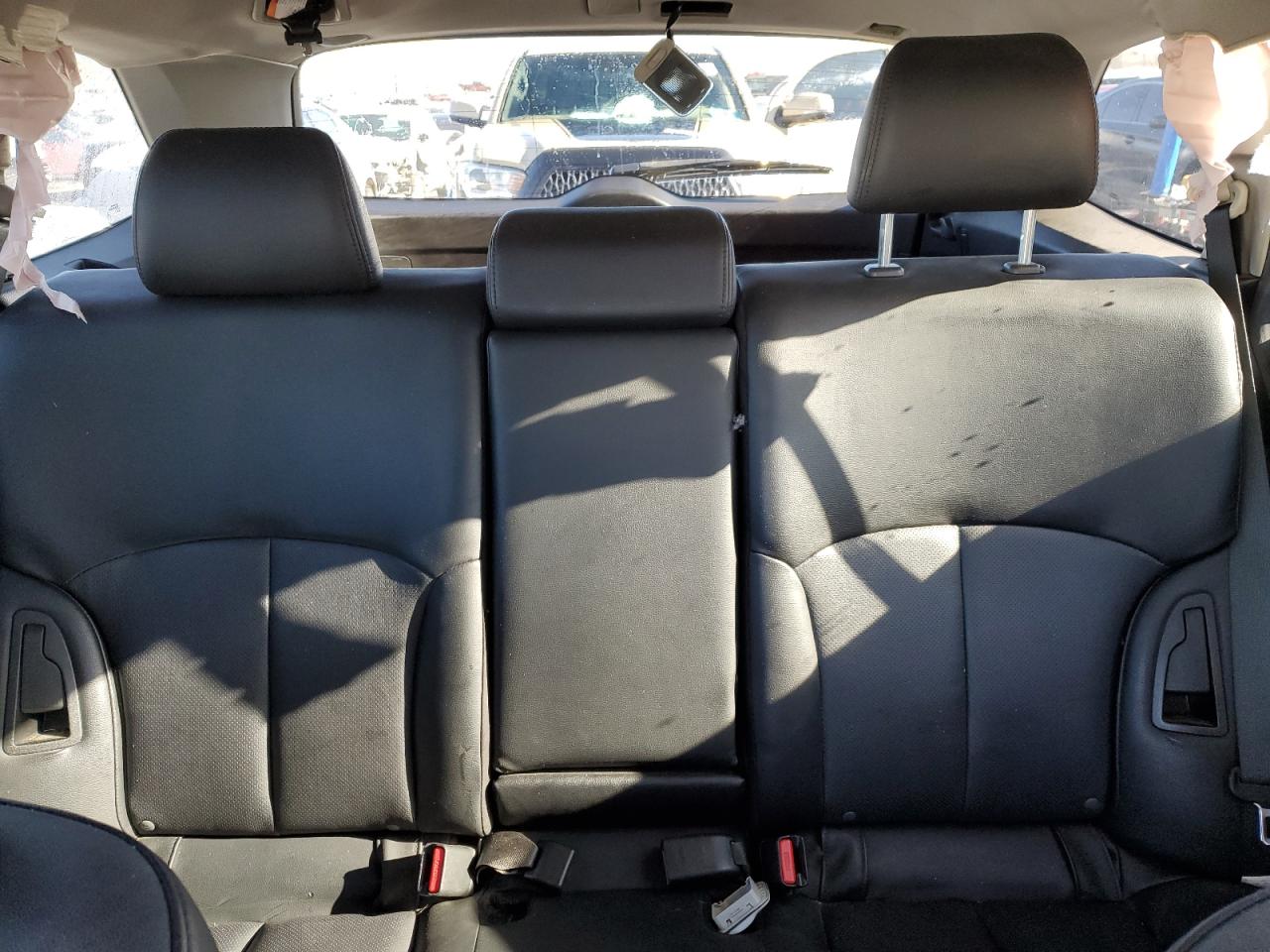 2013 Subaru Outback - Image 10
