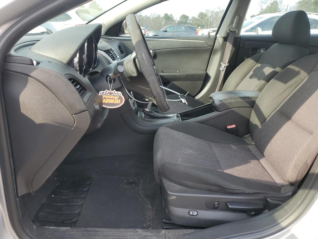 2010 Chevrolet Malibu - Image 7
