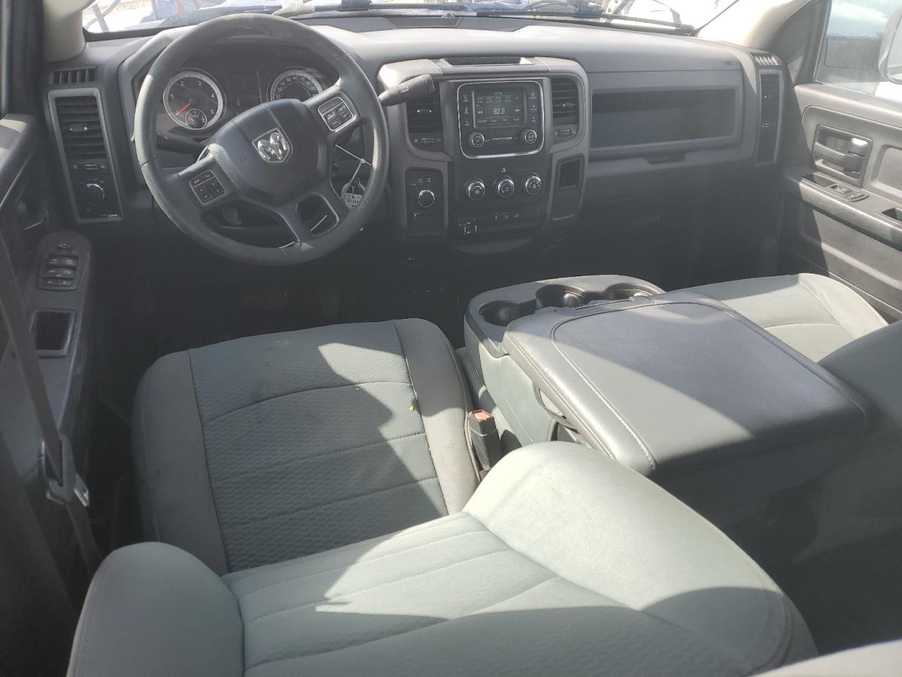 2017 RAM 3500 - Image 8