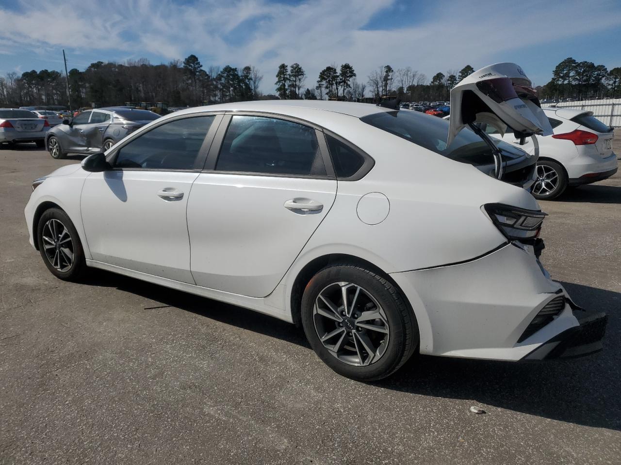 2023 Kia Forte - Image 2