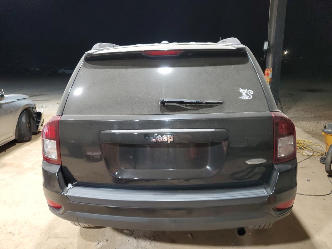 2017 Jeep Compass - Image 6