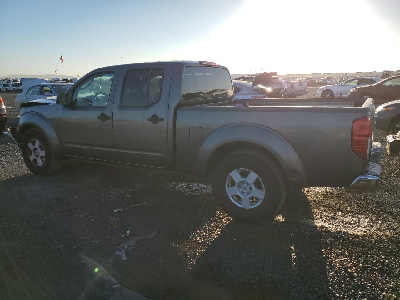 2007 Nissan Navara (Frontier) - Image 2