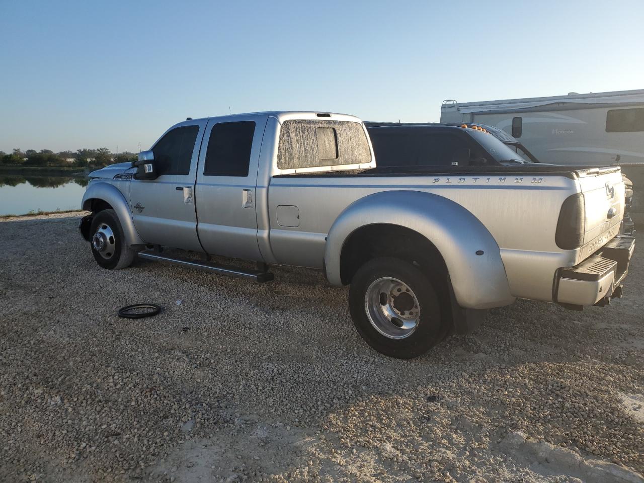2016 Ford F350 - Image 2