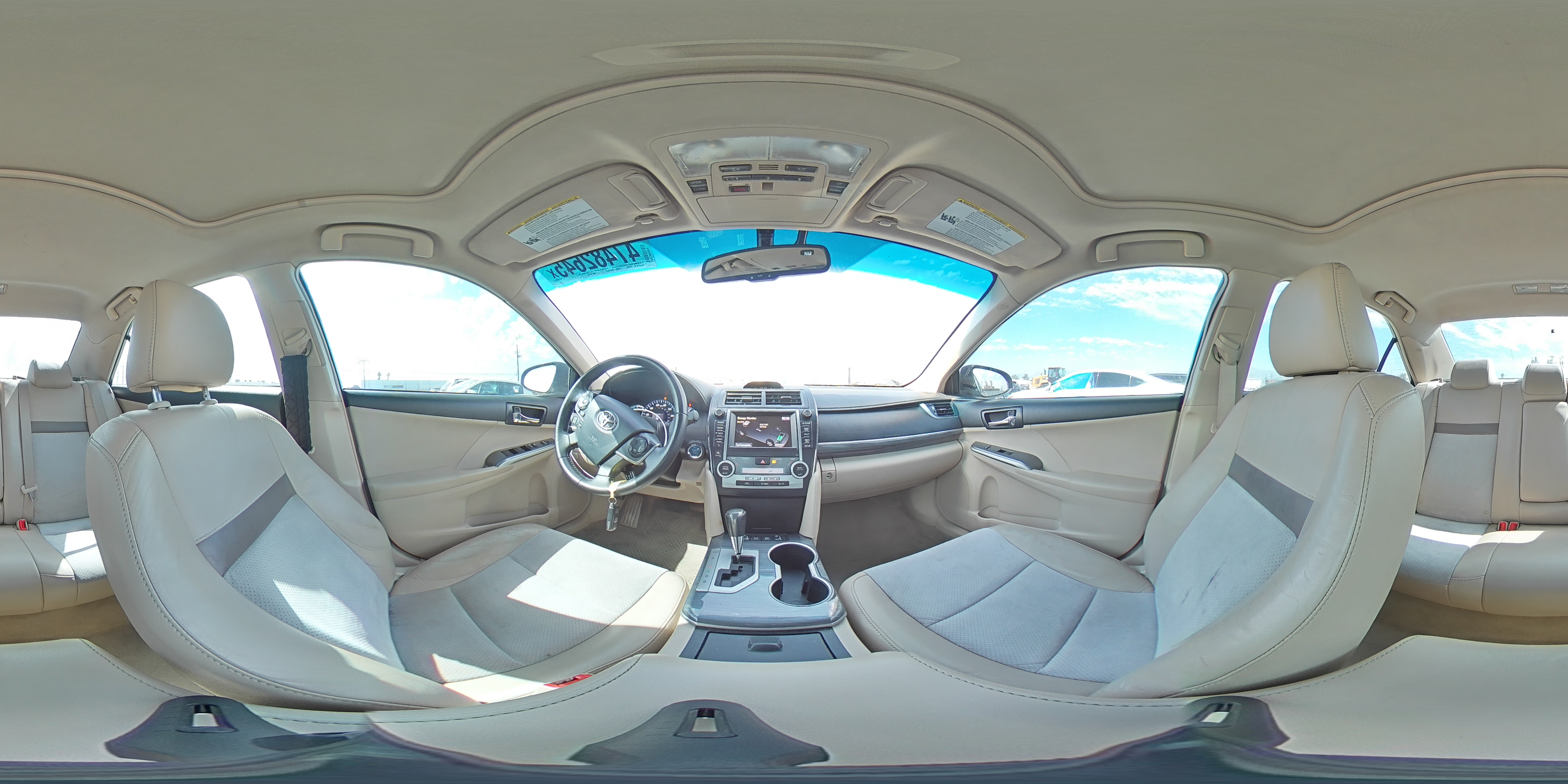 2012 Toyota Camry - Image 12