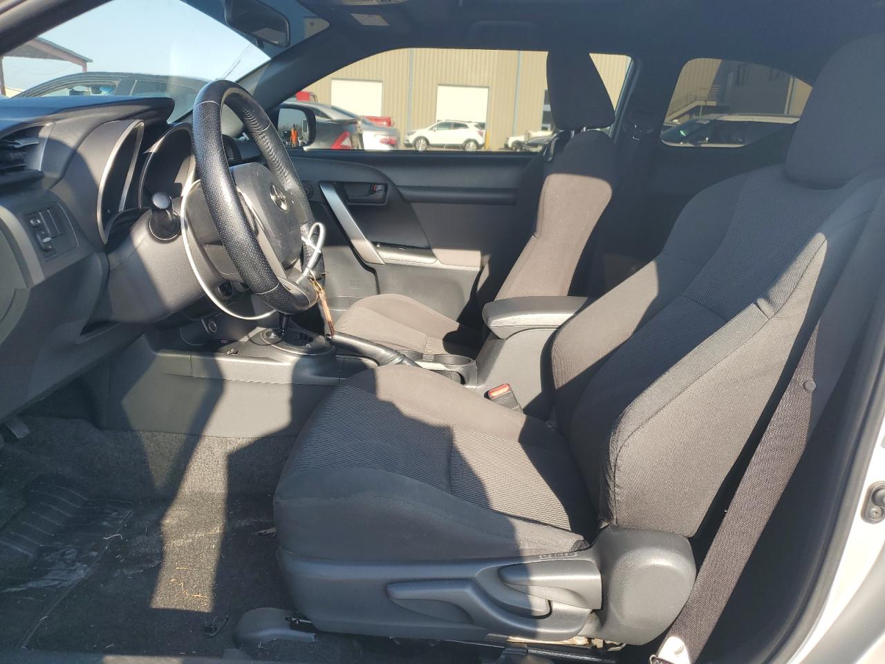 2013 Toyota tC - Image 7