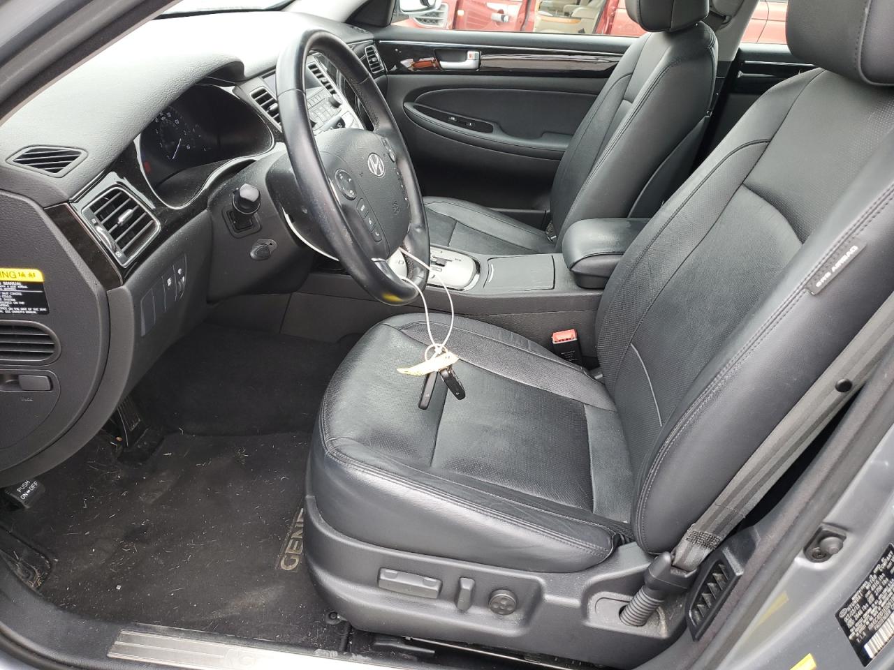 2014 Hyundai Genesis - Image 7