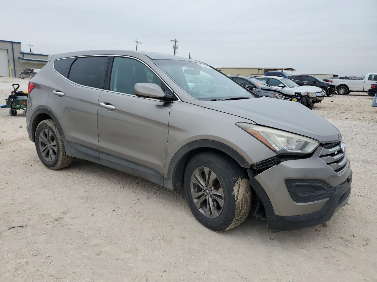 2016 Hyundai Santa Fe - Image 4