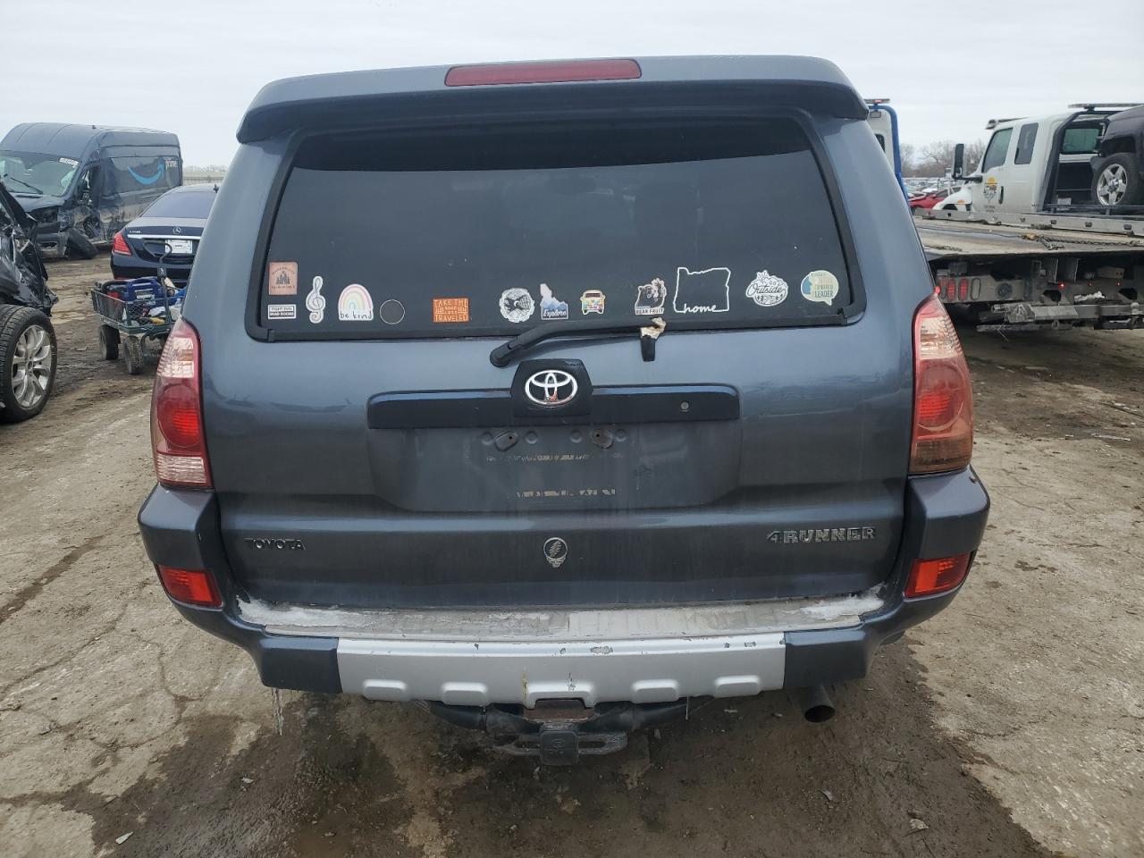 2004 Toyota 4Runner - Image 6