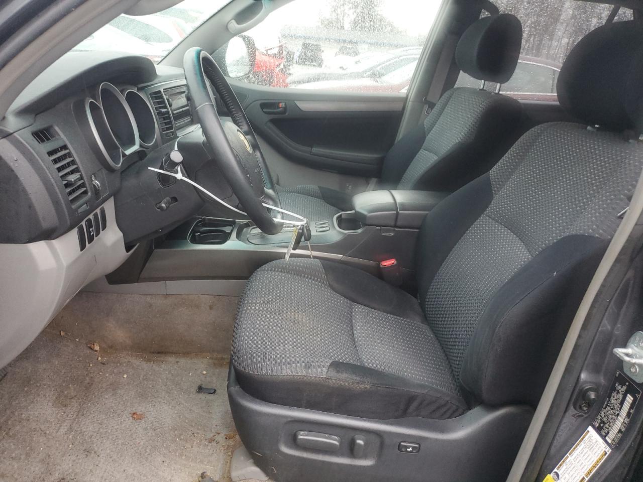 2006 Toyota 4Runner - Image 7