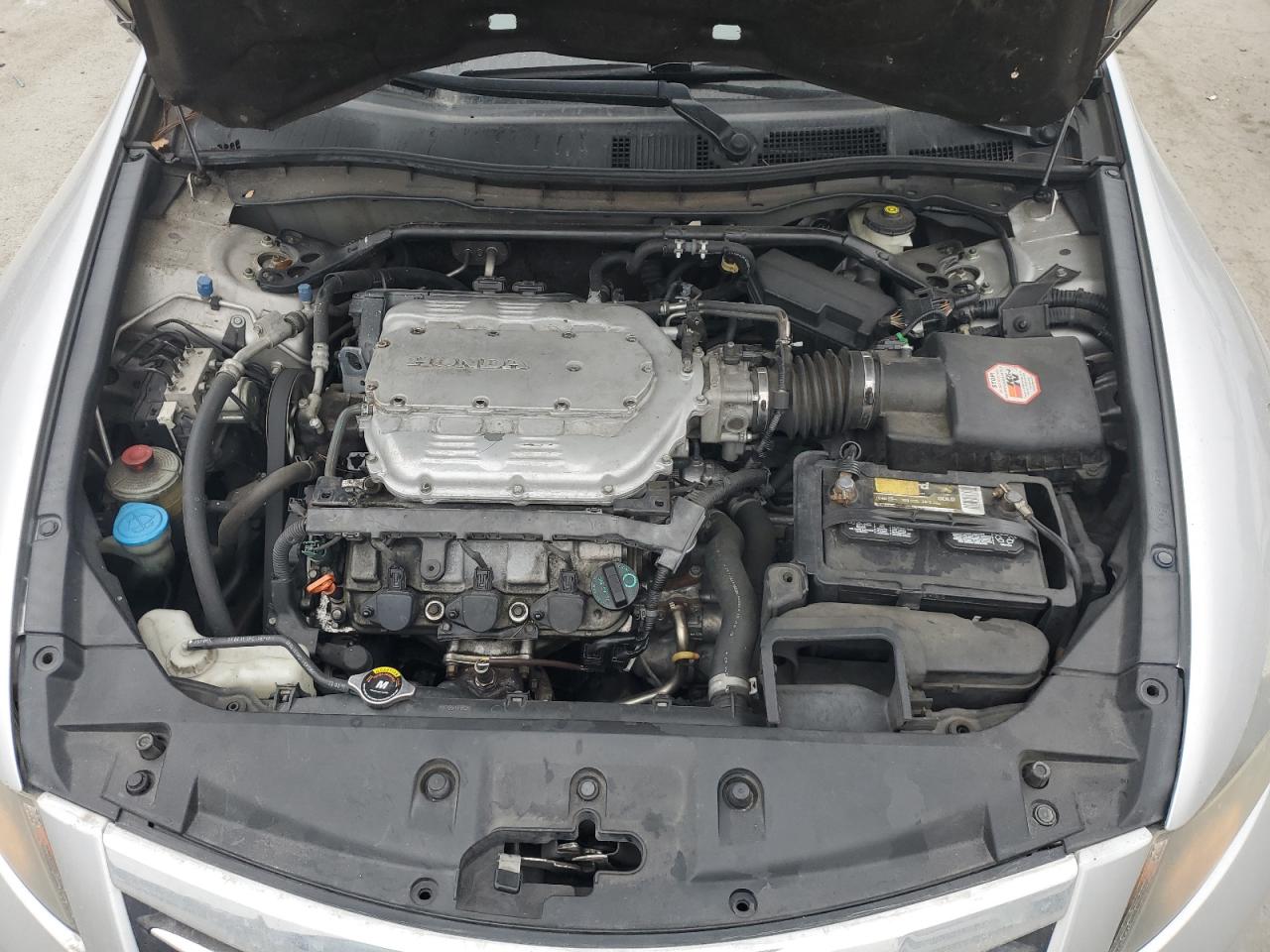 2012 Honda Accord - Image 11