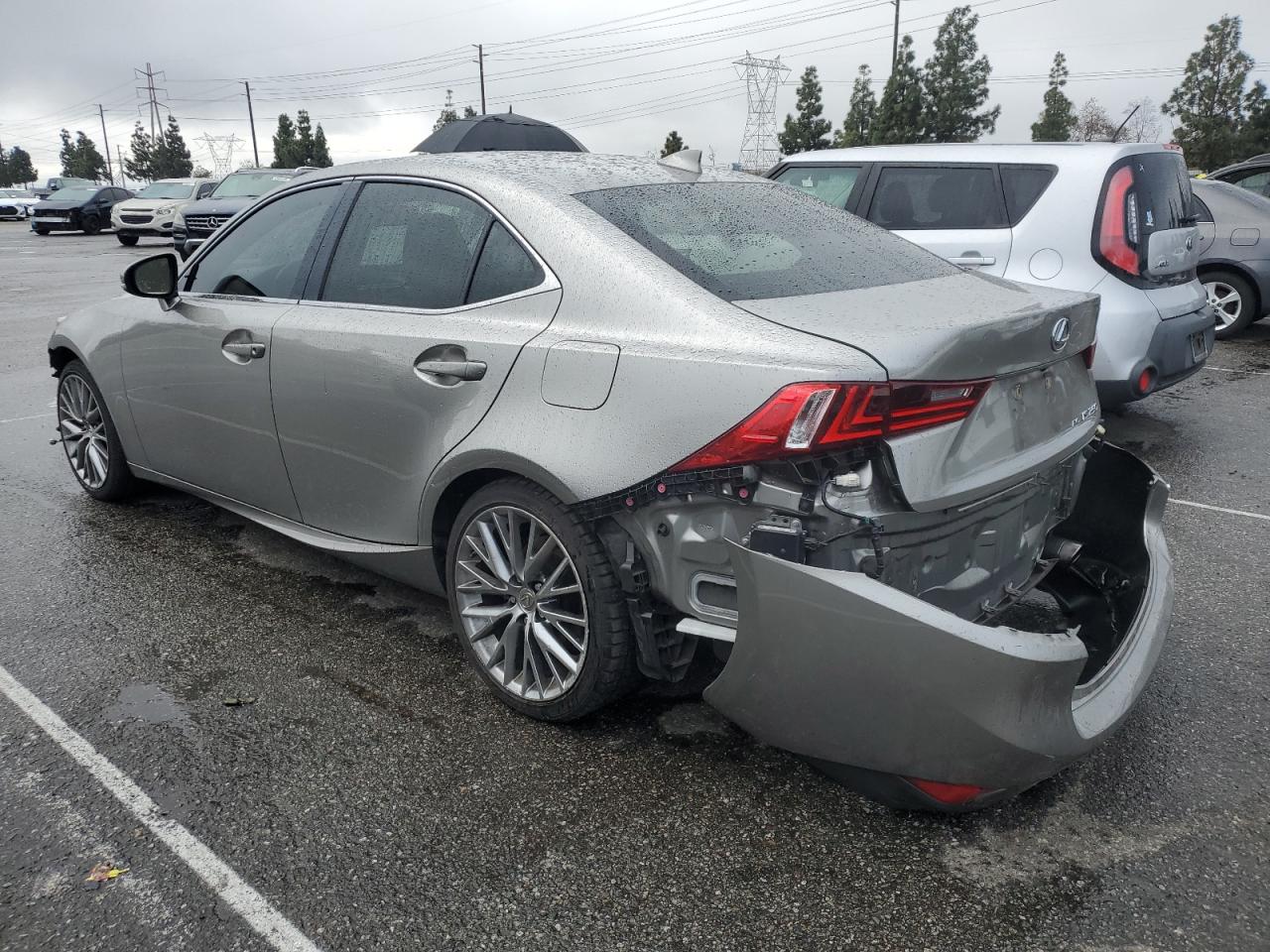 2014 Lexus IS - Image 2
