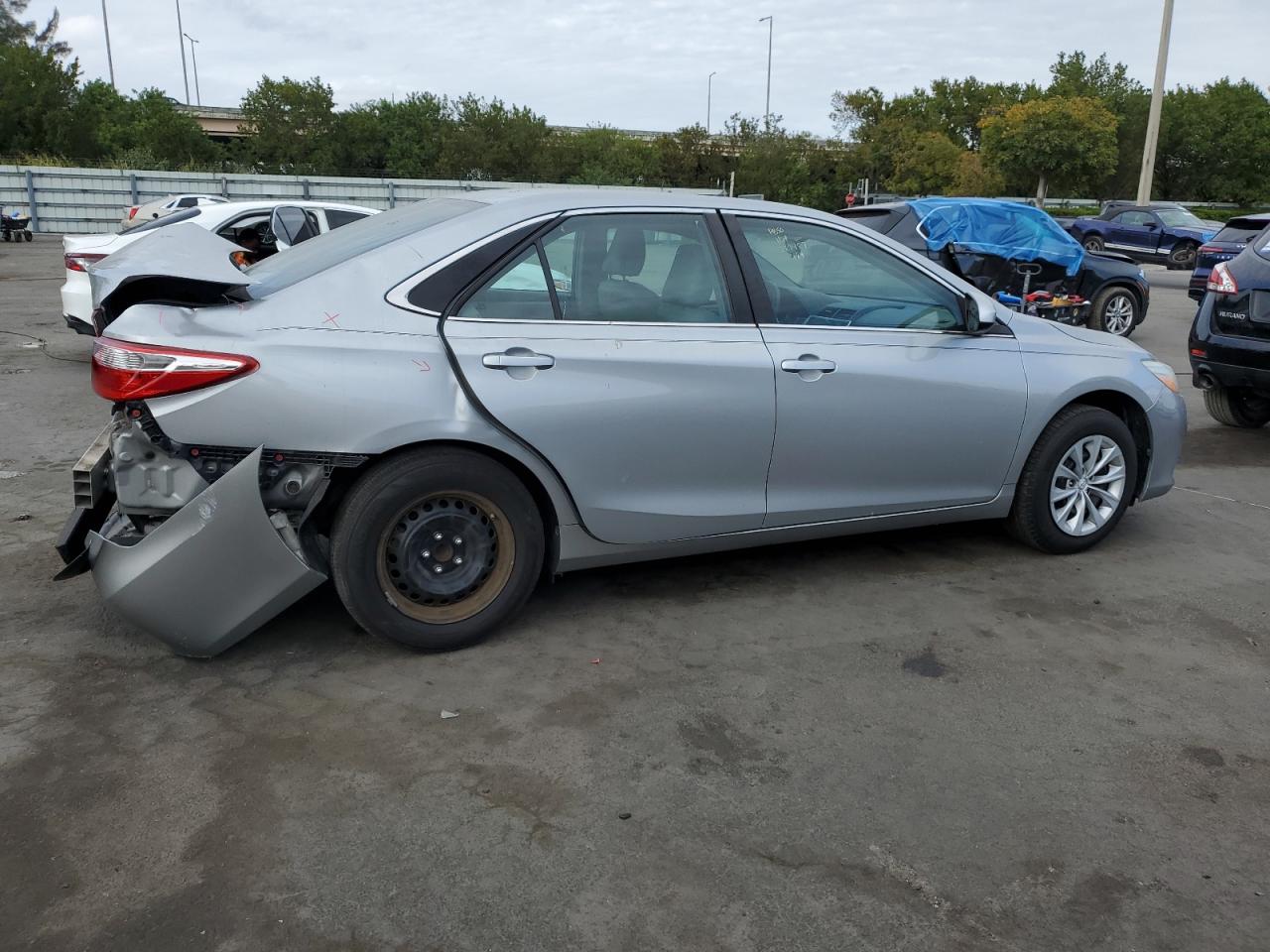 2016 Toyota Camry - Image 3