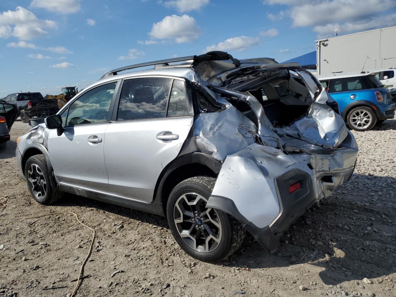 2017 Subaru XV - Image 2