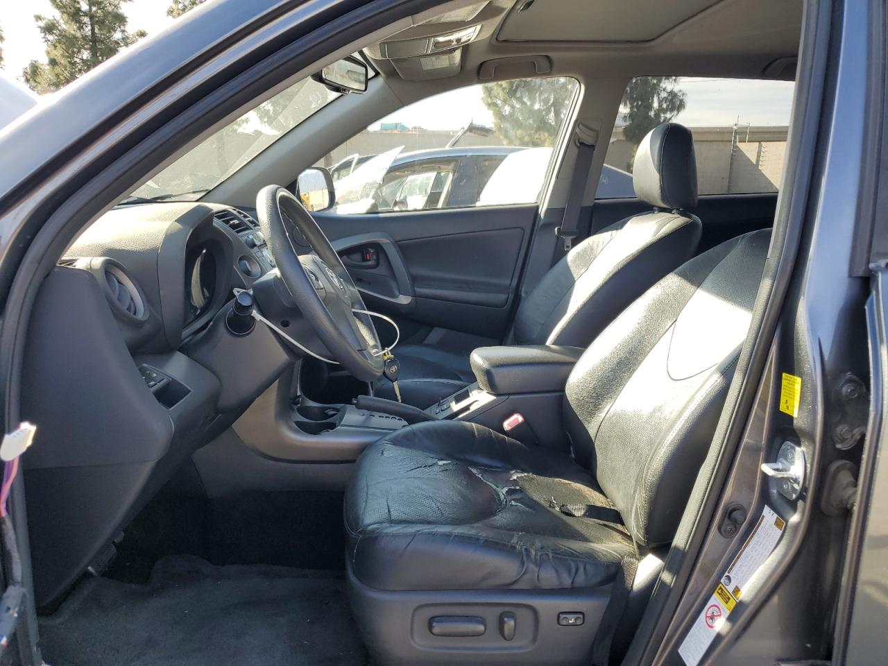 2010 Toyota RAV 4 - Image 7