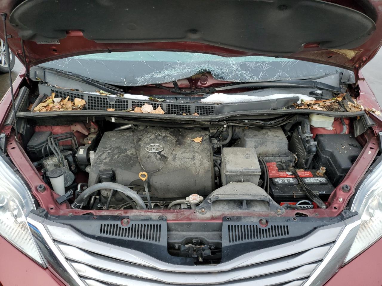 2017 Toyota Sienna - Image 12