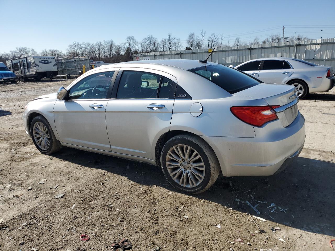 2012 Chrysler 200 - Image 2