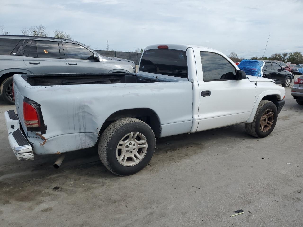 2004 Dodge Dakota - Image 3