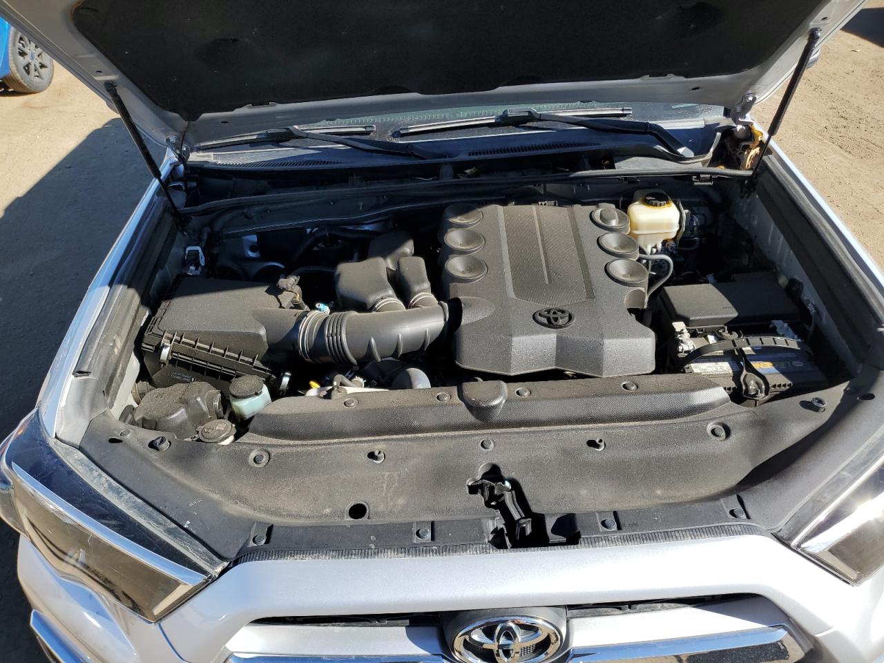 2017 Toyota 4Runner - Image 12